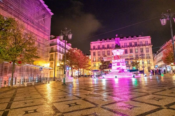 Lisbon Portugalia Październik Października 2018 Rynek Miejski Turystami Nocy — Zdjęcie stockowe
