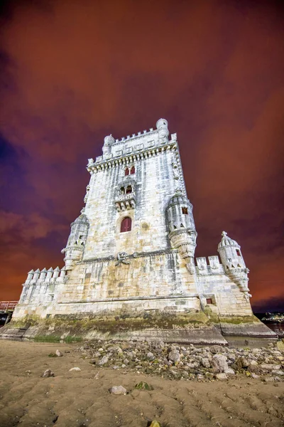 Belem Tower Med Turister Natten Lissabon Portugal — Stockfoto