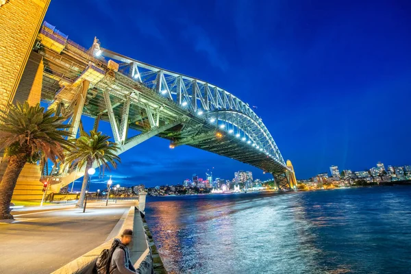 Sydney Harbour Bridge Noci Pohled Ulice — Stock fotografie