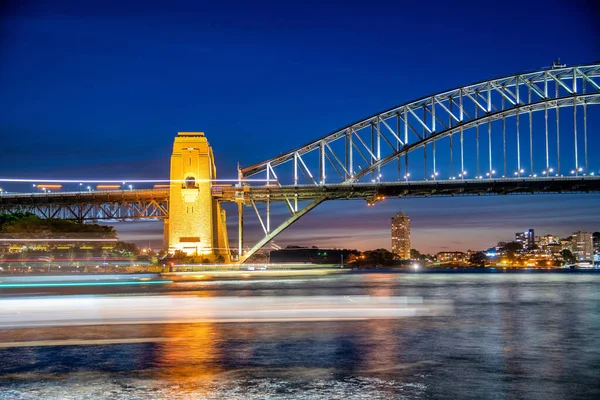 Sydney Harbour Bridge Night Famous Tourist Attraction — Stock Photo, Image