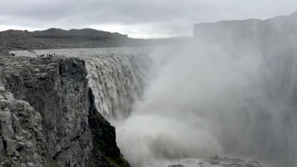 Selfoss Watervallen in het zomerseizoen, IJsland — Stockvideo