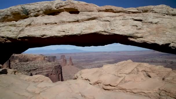 Mesa Arch a Canyonlands nella stagione estiva, USA — Video Stock