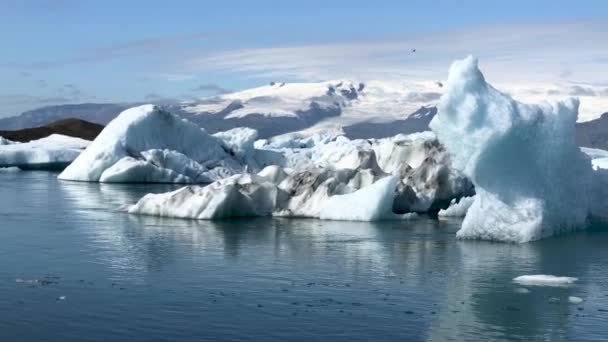 Krásný výhled na Jokulsarlon Lagoon Ledovce v letní sezóně, Island — Stock video