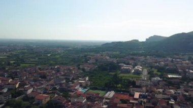 Ünlü Reggia 'dan Caserta Kasabası' nın panoramik hava manzarası
