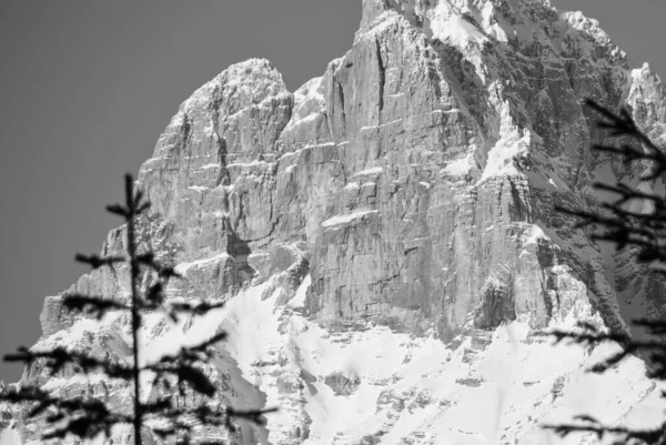 Paesaggio Innevato Delle Dolomiti Durante Stagione Invernale — Foto Stock