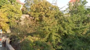 Nuremberg şehir manzarası şehir şatosundan güzel bir gün batımı ağır çekimde