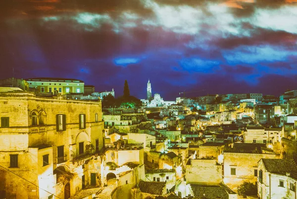 意大利Basilicata的Matera全景夜景 — 图库照片