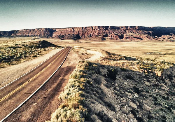 Luftaufnahme Von Canyon Bergen Und Straße Drohnenperspektive — Stockfoto