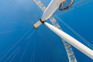 Thames Nehri üzerindeki Londra Göz Çarkı Güney Bankası, Londra, Birleşik Krallık.