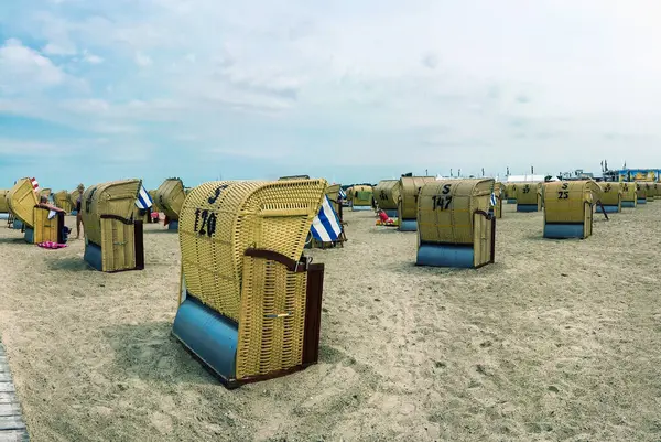 Travemunde Deutschland Juli 2016 Touristen Genießen Den Stadtstrand Travemunde Ist — Stockfoto