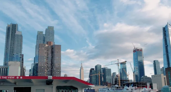 New York City December 2018 Downtown Manhattan Skyline Ferry Tour — Stock Photo, Image