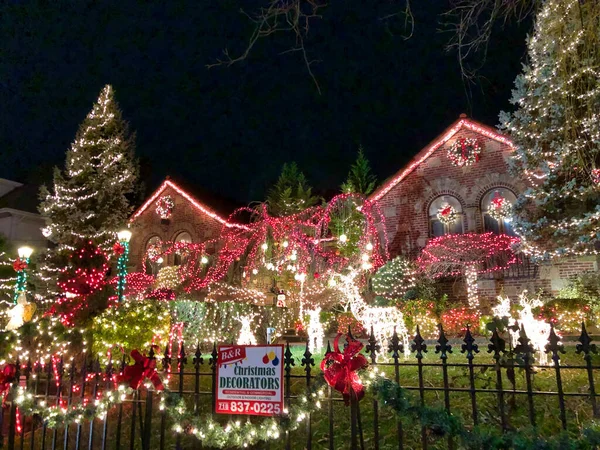 Dyker Heights New York Dezember 2018 Beleuchtete Häuser Weihnachten Die — Stockfoto