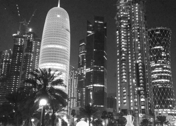 Skyskrapor Natten Doha Qatar — Stockfoto