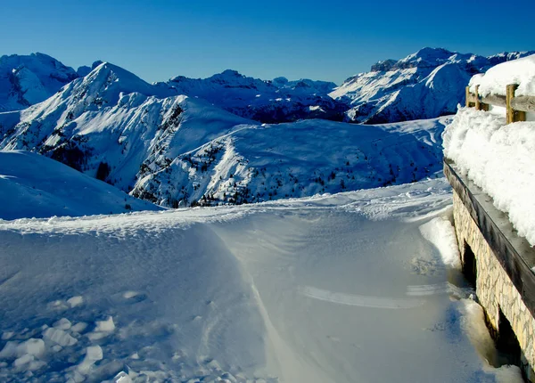Snöiga Landskap Dolomiter Bergen Vintersäsongen Italien — Stockfoto