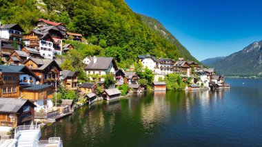 Yaz mevsiminde güzel Hallstatt 'un hava manzarası, Avusturya