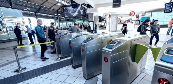 Melbourne October 2015 People Enter Subway Gates Last Year Melbourne — Stock Photo, Image