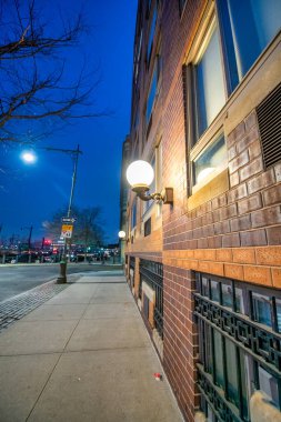 Gece New York 'ta West Village binaları