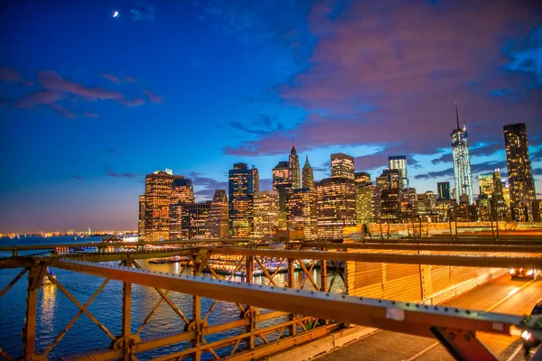 Brooklyn Bridge Car Traffic Night New York City — Stock Photo, Image