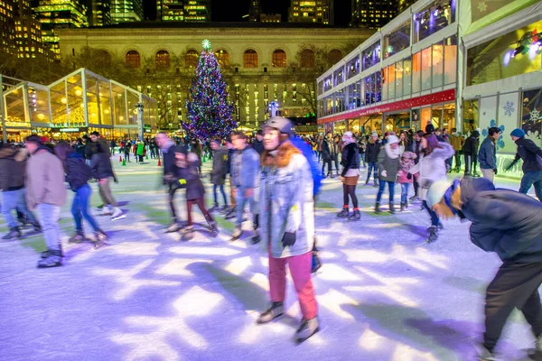 Manhattan December 2018 Toeristen Lokale Bevolking Genieten Nachts Van Een — Stockfoto