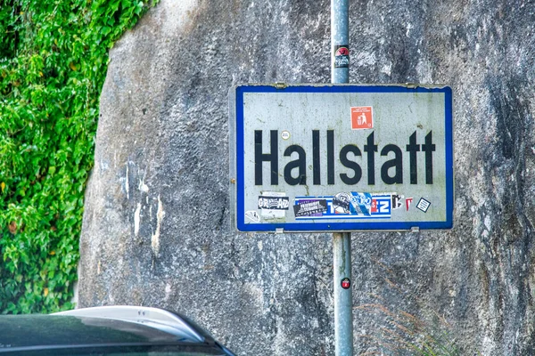 Hallstatt Ausztria Szeptember 2021 Hallstatt Bejárati Jel Turisztikai Koncepció — Stock Fotó