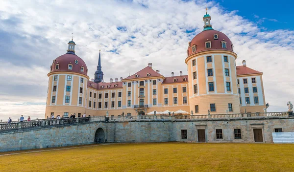 Moritzburg Germany July 2016 Moritzburg Castle Tourists Major Attraction Saxony — Stock Photo, Image