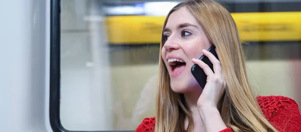 Young Woman Using Smartphone Seated Subway Train — Stock Photo, Image