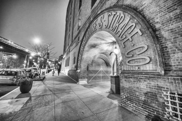 Brooklyn Diciembre 2018 Vista Exterior Eagle Warehouse Storage Por Noche — Foto de Stock