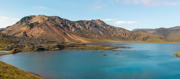 Flygfoto Över Landmannalaugar Berg Och Sjö Fjallabak Naturreservat Högländerna Island — Stockfoto