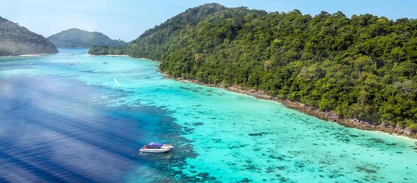 Καταπληκτική Εναέρια Άποψη Των Νησιών Σουρίν Από Drone Μια Ηλιόλουστη — Φωτογραφία Αρχείου