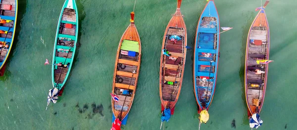 Luftaufnahme Von Long Tail Booten Entlang Eines Tropischen Strandes Thailand — Stockfoto