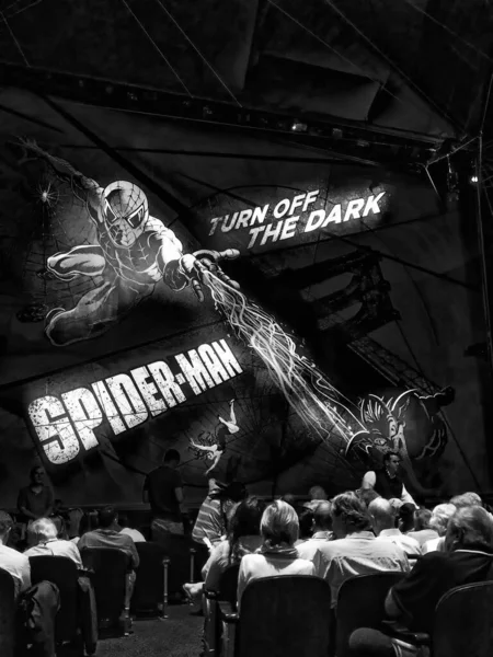 Manhattan Haziran 2013 Örümcek Adam Broadway Tiyatrosu Nda Büyük Bir — Stok fotoğraf