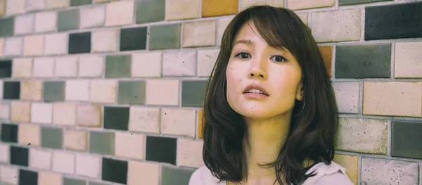 Portrait Une Belle Femme Asiatique Train Attente Station Métro Japon — Photo