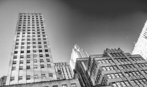 Moderne Wolkenkrabbers Van Midtown Manhattan Het Winterseizoen Uitzicht Vanaf Straat — Stockfoto