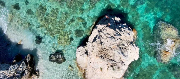 Overhead Aerial View Rock Ocean Water Slow Motion — Stock Photo, Image