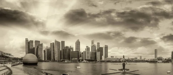 Singapore Skyline Panoramautsikt Från Drönaren Vid Solnedgången Byggnader Och Skyskrapor — Stockfoto