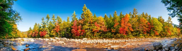 Swift Rivier Gebladerte Bomen Kleuren Conway New Hampshire Panoramisch Uitzicht — Stockfoto