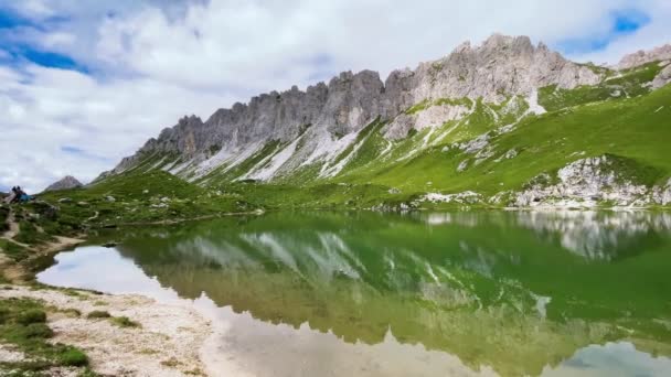 Panoramablick auf Laghi DOlbe - Italienische Alpen im Sommer — Stockvideo