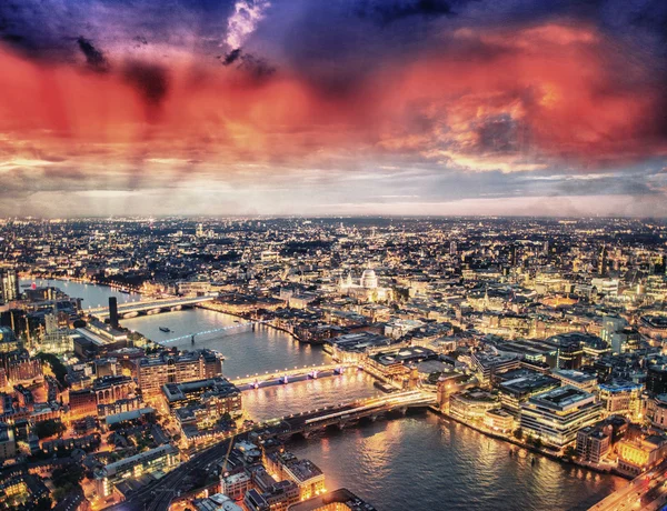 London Luftaufnahme bei Sonnenuntergang — Stockfoto