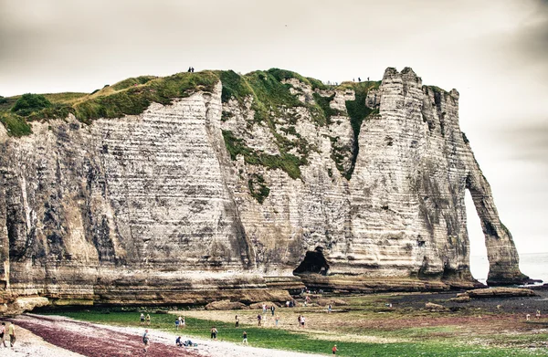 Famous cliffs Aval of Etretat — Stock Photo, Image