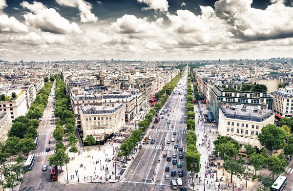 Paris. Utsikten över stadens gator vid Etoile rondellen — Stockfoto