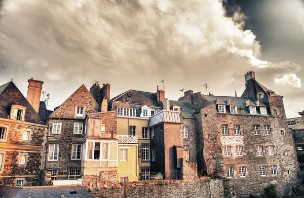 Starobylé město St. Malo v Bretani, Francie — Stock fotografie