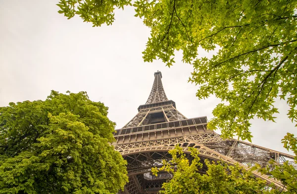 拉埃菲尔铁塔在巴黎 — 图库照片