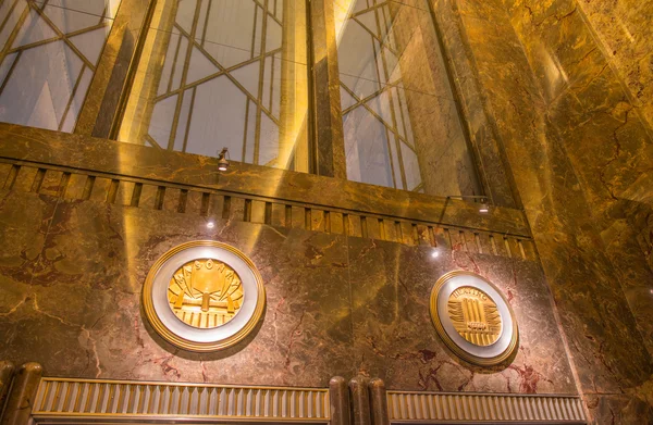 Le decorazioni dell'ingresso dell'Empire State Building — Foto Stock