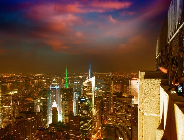 Manhattan horizonte nocturno —  Fotos de Stock