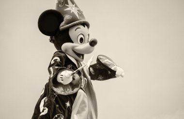 Geçit töreni Disney karakterleri