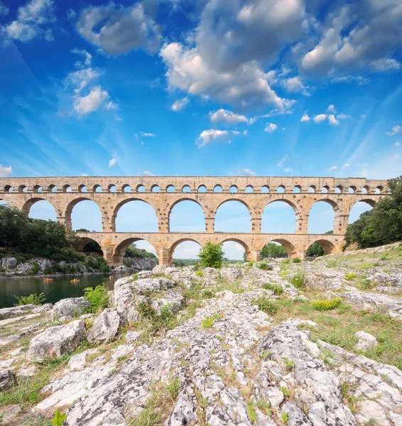 Acueducto romano en Provenza - Francia — Foto de Stock