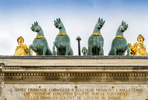 Квадрига на Триумфальной арке Карусели, Париж — стоковое фото
