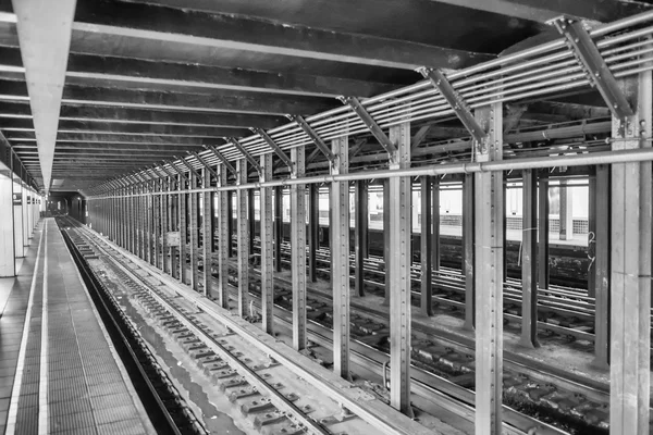 New York subway station and railway. — Stock Photo, Image