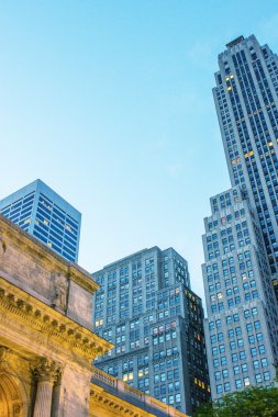 New york alacakaranlıkta. Manhattan gökdelen