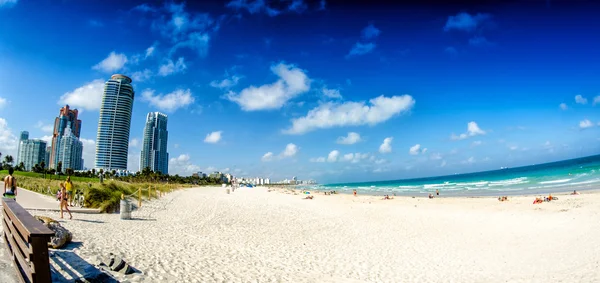 Skyline e paisagem marinha de Miami — Fotografia de Stock